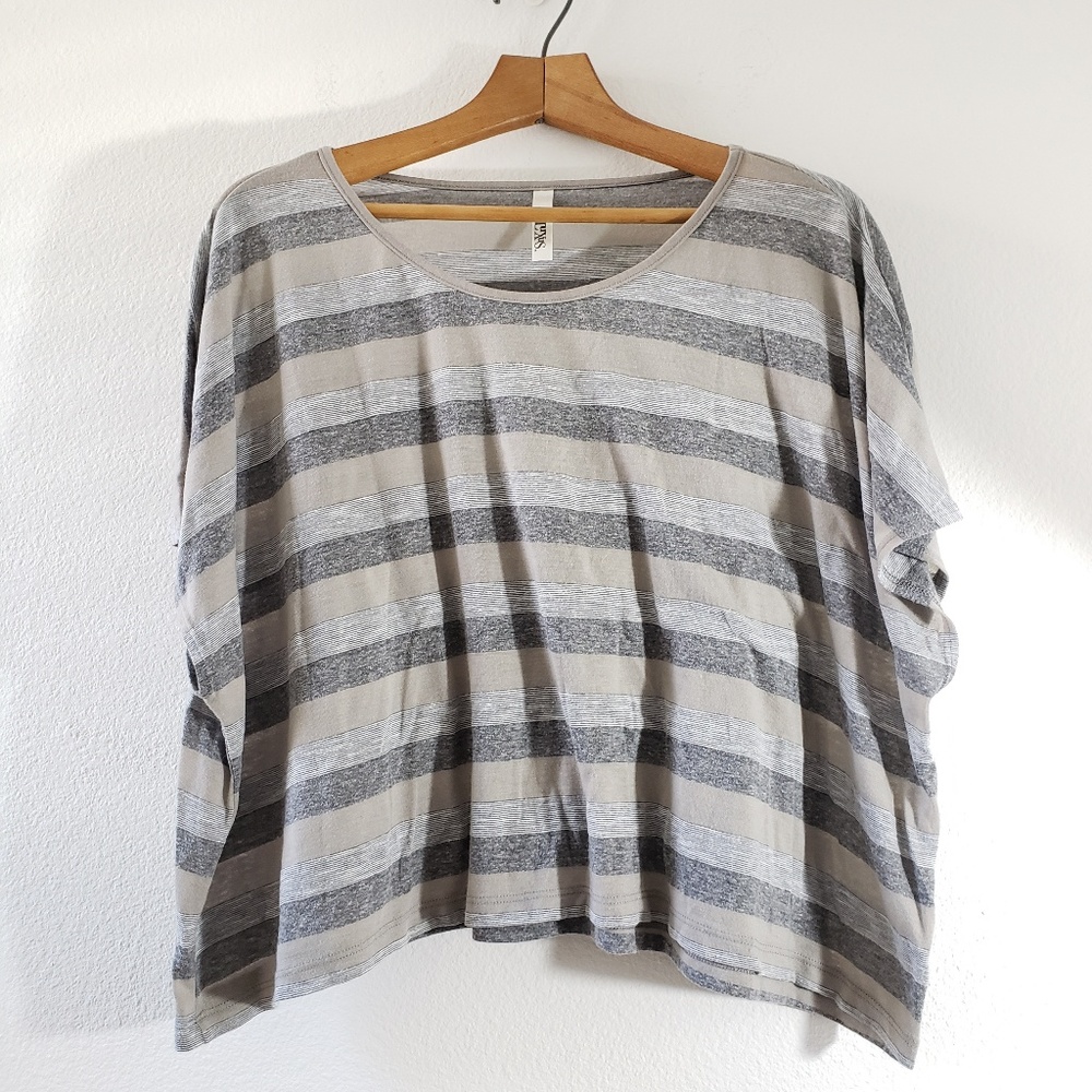 FLuXus stripe shirt sz XS